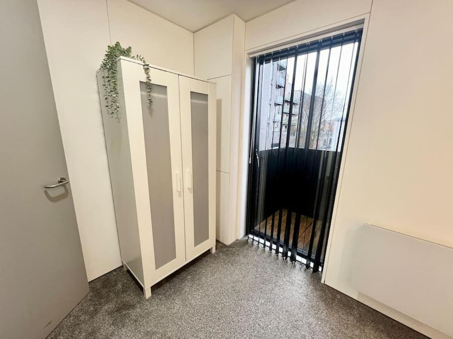 Large Townhouse 5 Beds With Two Parking Spaces - Manchester City Centre Extérieur photo