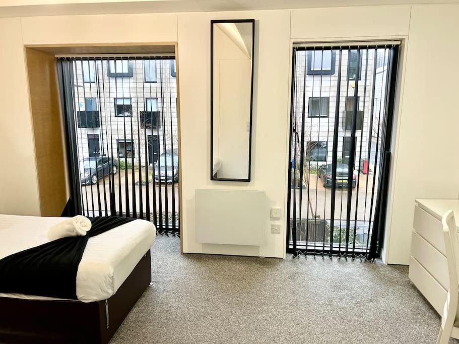 Large Townhouse 5 Beds With Two Parking Spaces - Manchester City Centre Extérieur photo