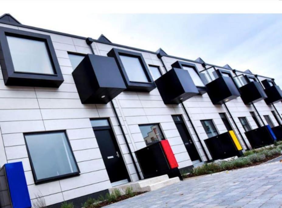 Large Townhouse 5 Beds With Two Parking Spaces - Manchester City Centre Extérieur photo